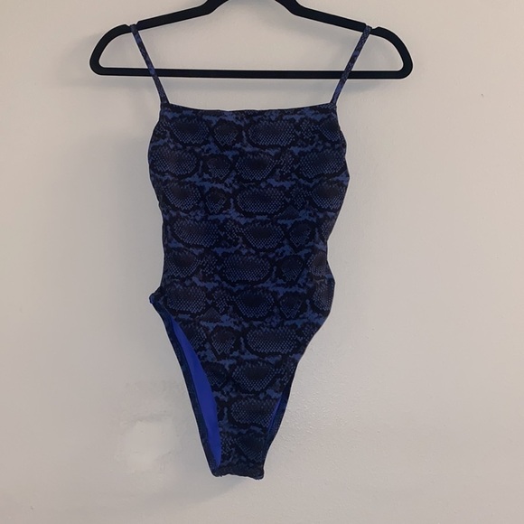 Vitamin A blue snakeskin Jenna one piece Blue XS - Picture 3 of 6